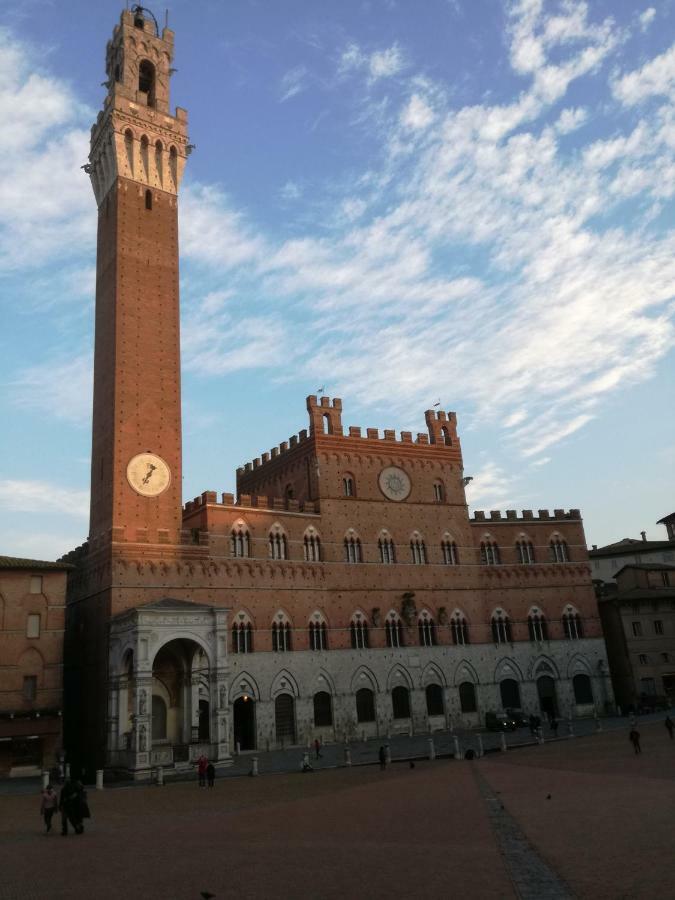 Nonna Anna Apartment Siena Exterior photo